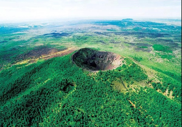 五大连池二日火山游（散客天天发）黑河锦绣江山旅行社